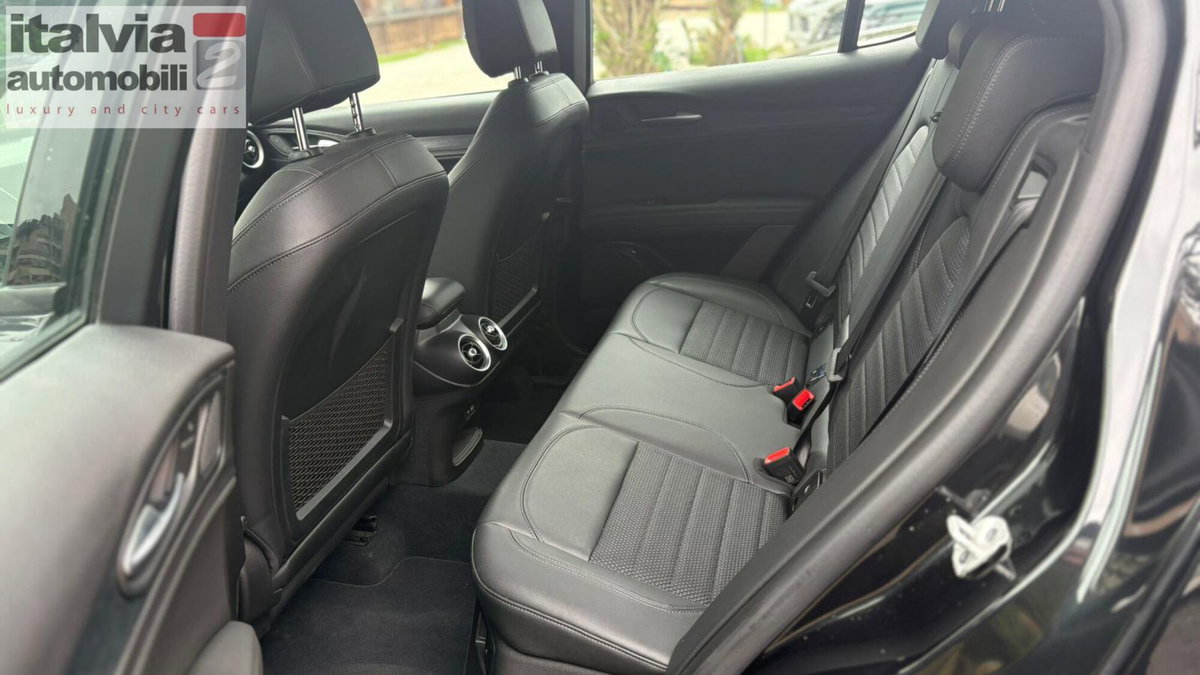 Alfa Romeo Stelvio Stelvio 2.2 Turbodiesel 210 CV AT8 Q4 GT Junior (11)