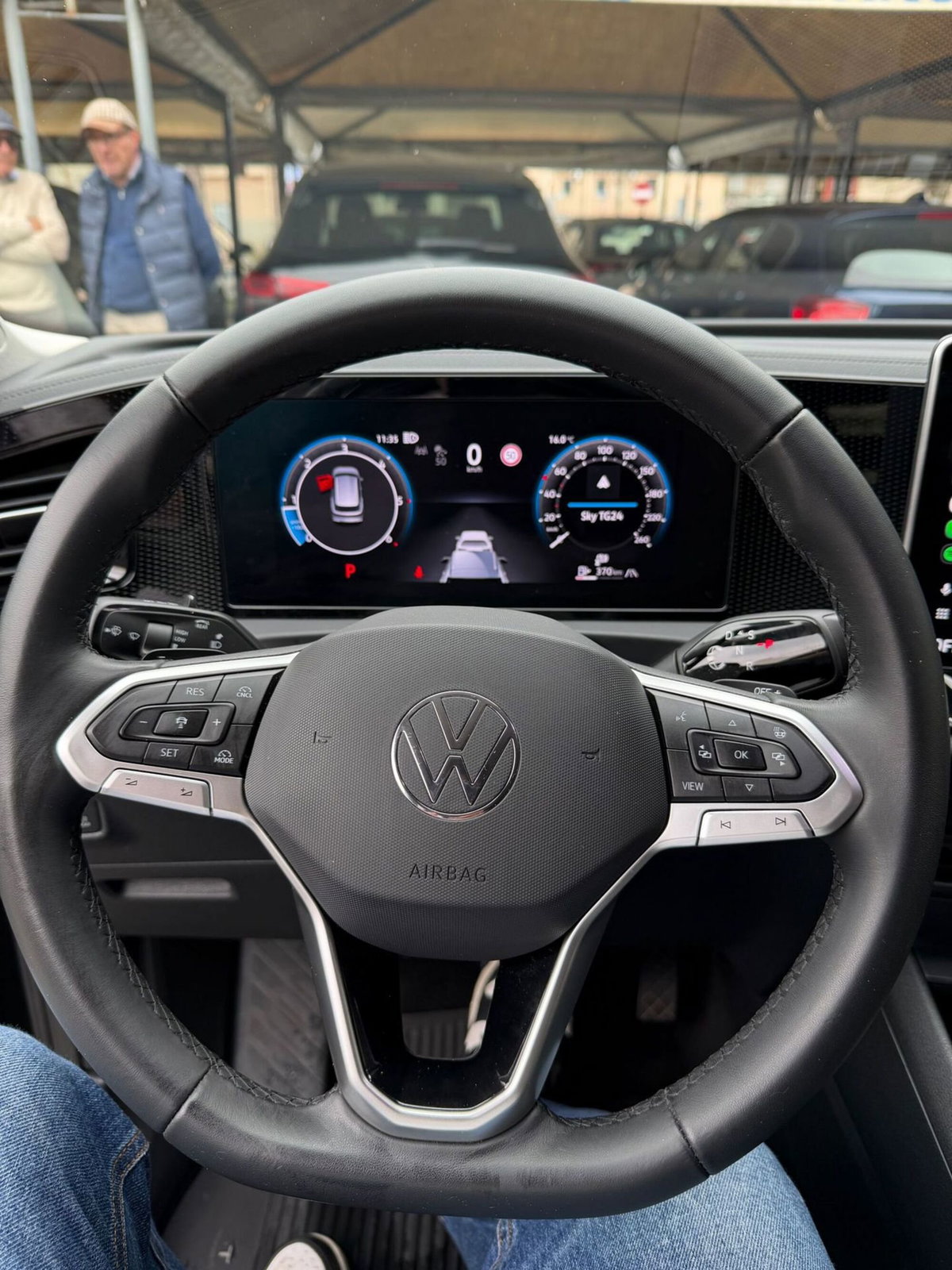 Volkswagen Tiguan 2.0 tdi R-Line 4motion 193cv dsg (14)