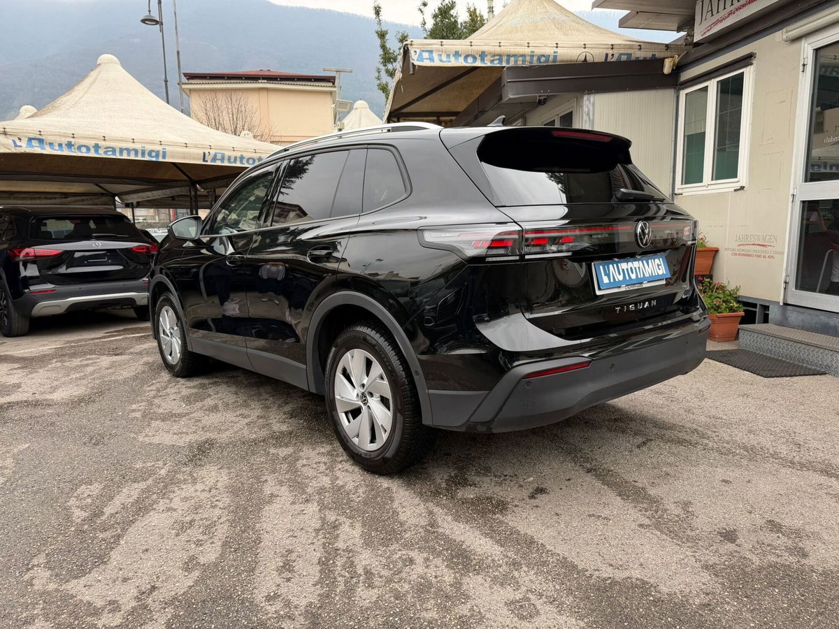 Volkswagen Tiguan 2.0 tdi R-Line 4motion 193cv dsg (6)