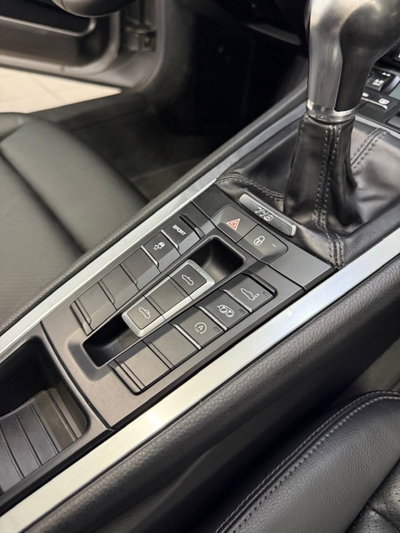 Porsche 718 Boxster  Boxster 2.0 T (13)