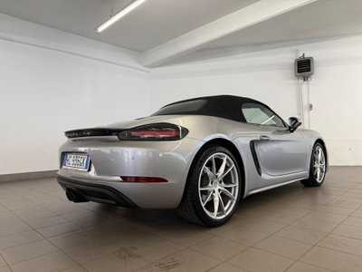 Porsche 718 Boxster  Boxster 2.0 T (4)