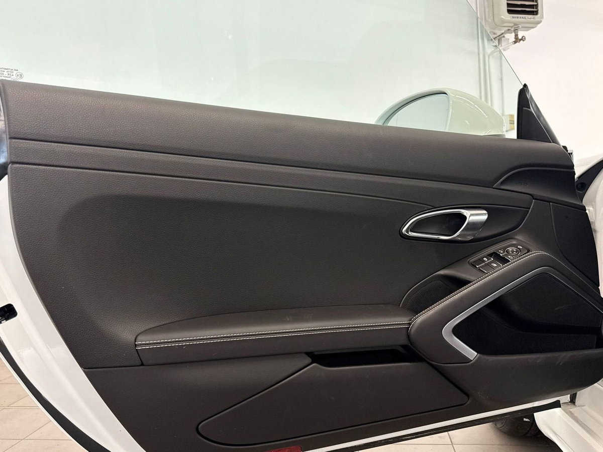 Porsche 718 Cayman  Cayman 2.0 Style Edition 300cv (14)