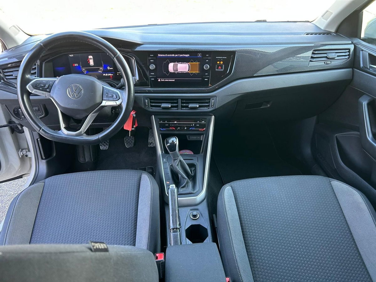 Volkswagen Polo 1.0 tsi Life 95cv (13)