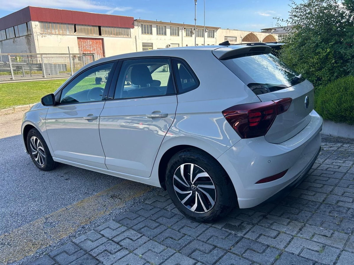 Volkswagen Polo 1.0 tsi Life 95cv (3)