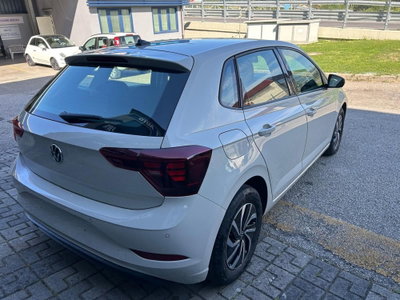 Volkswagen Polo 1.0 tsi Life 95cv (7)
