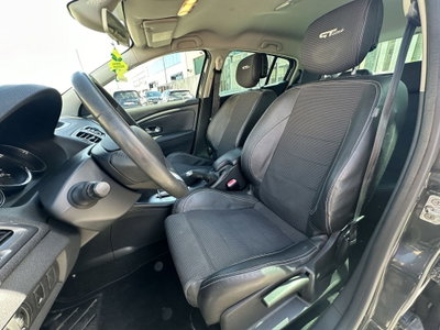 Renault Mégane Cabrio 1.5 dCi 110CV EDC Luxe (11)