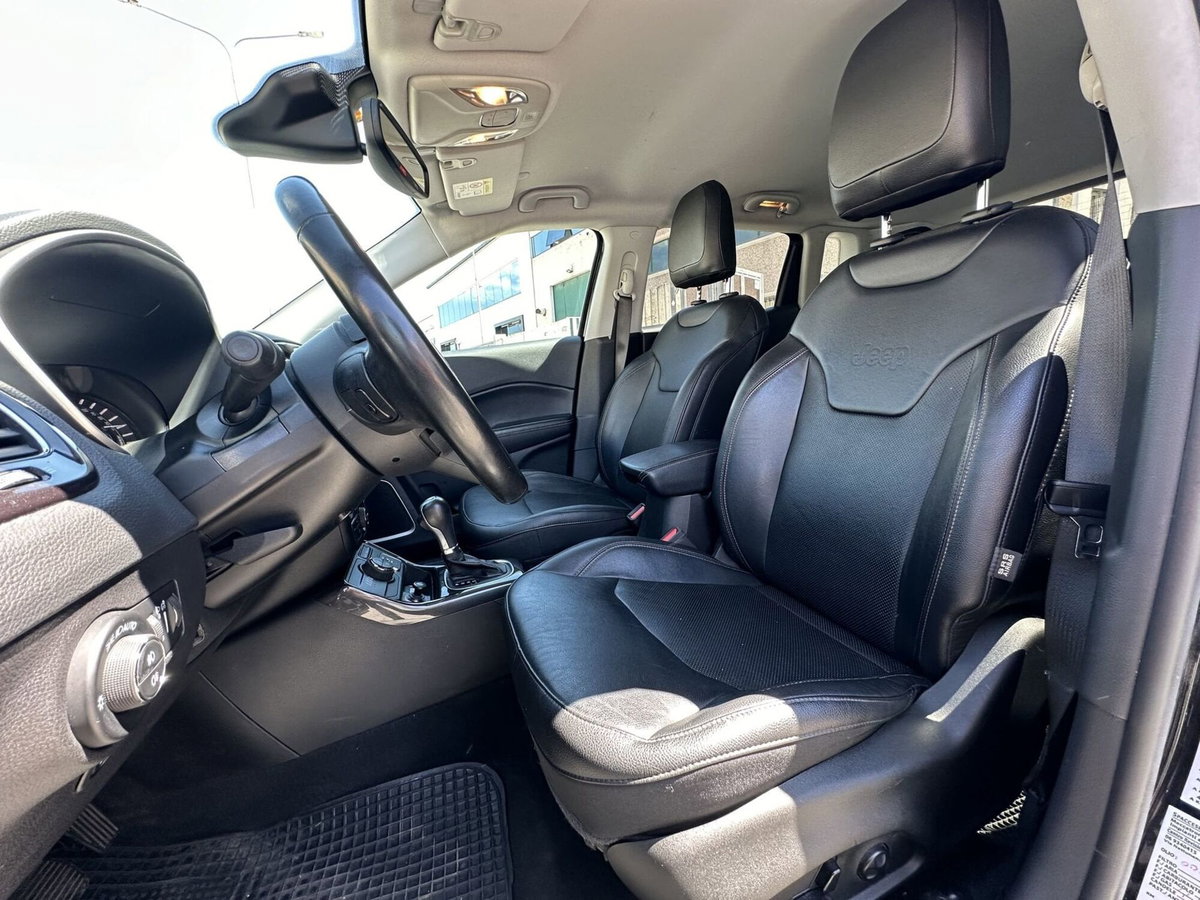 Jeep Compass 1.3 T4 190CV PHEV AT6 4xe Limited (11)