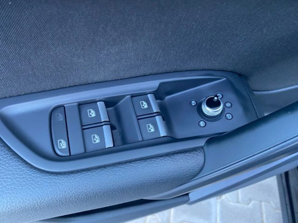 Audi Q5 2.0 TDI quattro S tronic Sport (16)