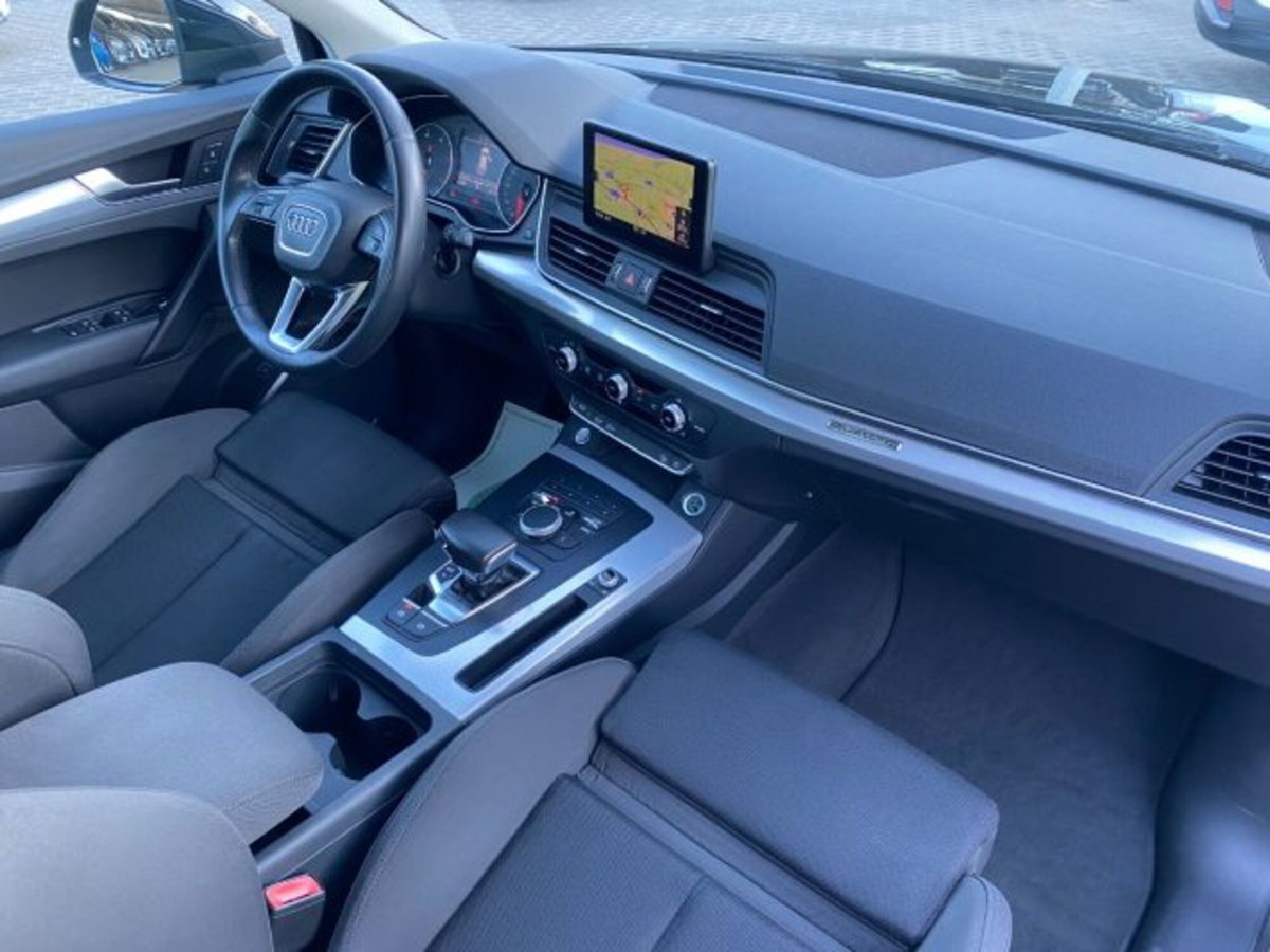 Audi Q5 2.0 TDI quattro S tronic Sport (9)