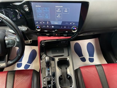 Lexus NX Hybrid 4WD F-Sport (7)