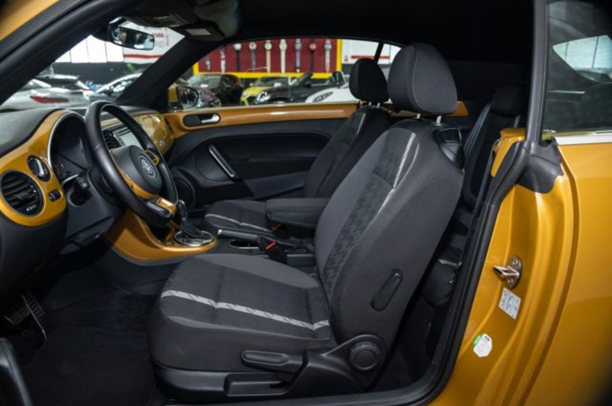 Volkswagen Maggiolino Cabrio 1.4 TSI Sport BlueMotion Technology (3)