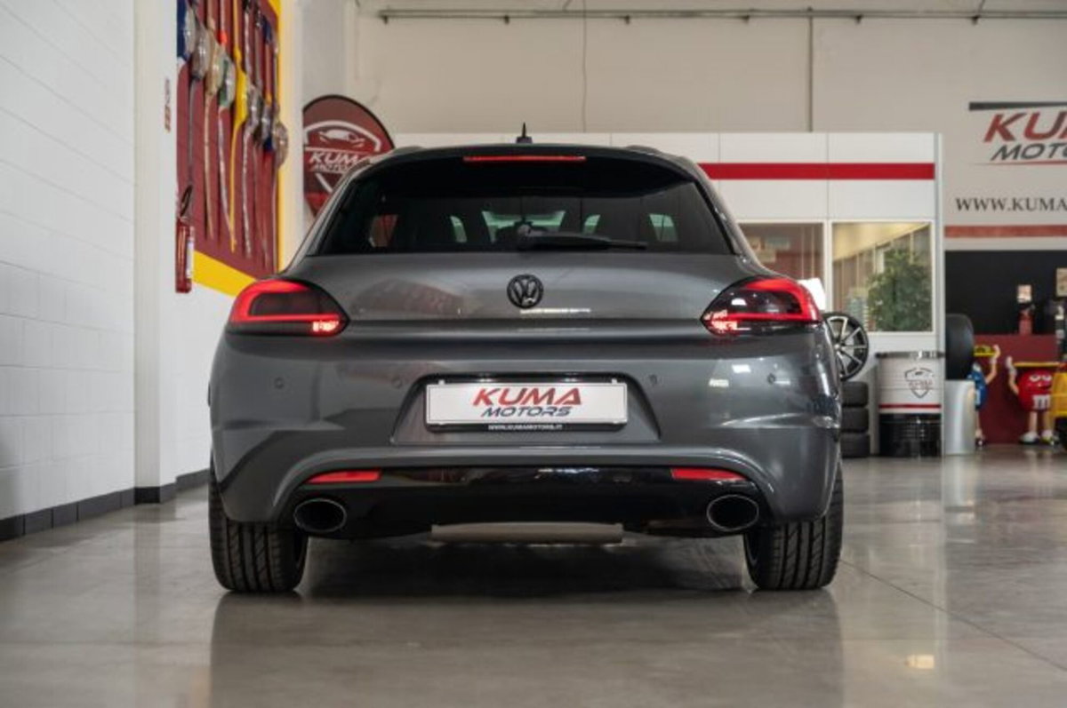 Volkswagen Scirocco 2.0 TSI DSG R (9)