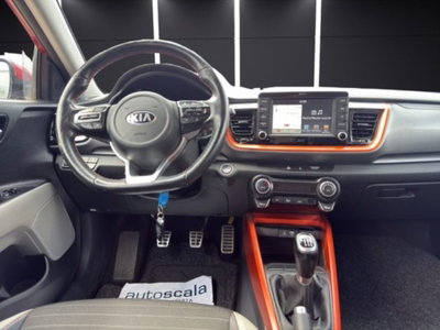 Kia Stonic 1.6 CRDi 110 CV Urban (14)