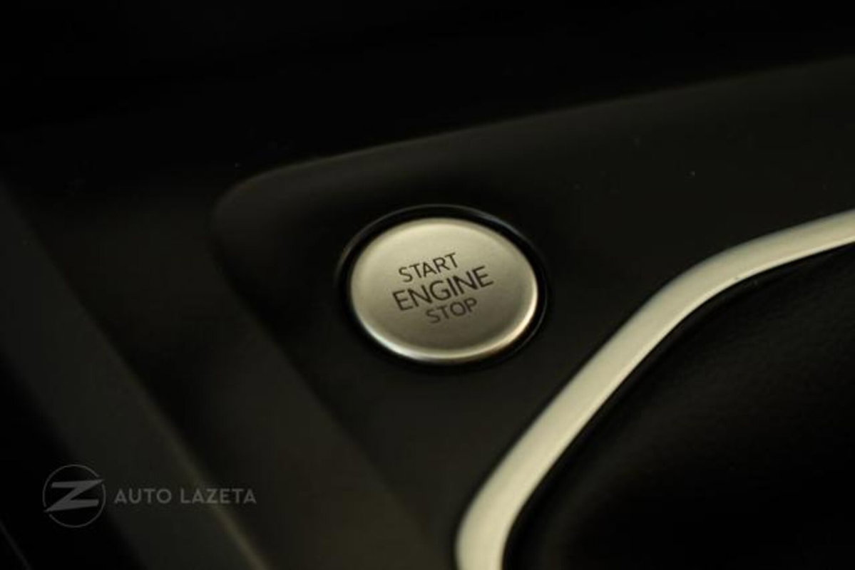 Volkswagen Golf 1.0 TSI EVO Life (9)