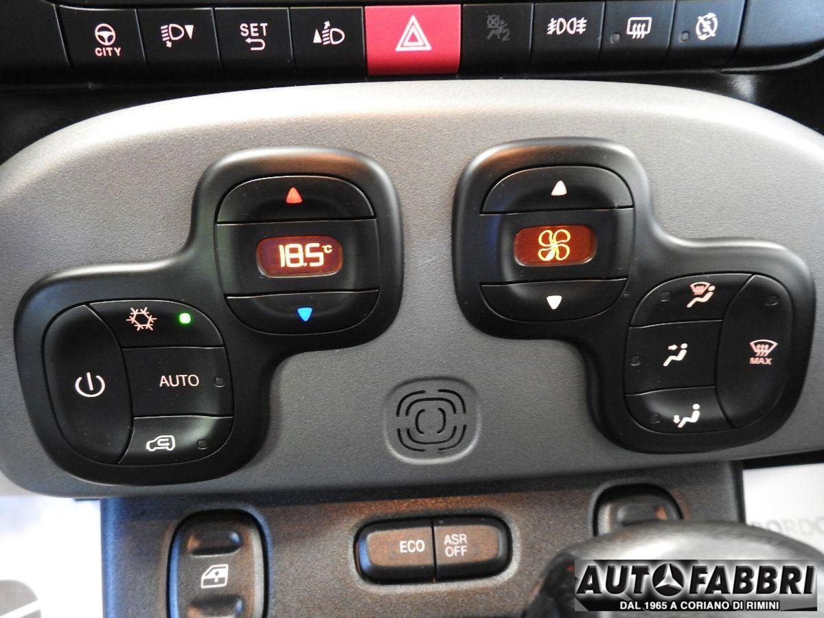 Fiat Panda 0.9 TwinAir Turbo Natural Power Lounge (17)