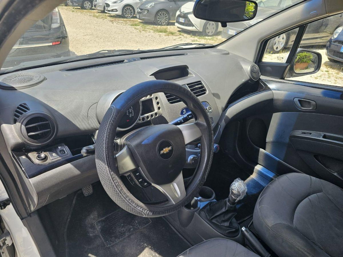 Chevrolet Spark 1.0 LS GPL (9)