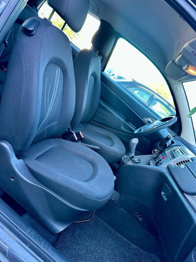 Lancia Ypsilon 1.3 MJT 75 CV Diva (13)