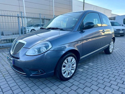 Lancia Ypsilon 1.3 MJT 75 CV Diva (4)