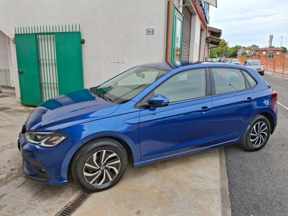 Volkswagen Polo 1.0 tsi Life 95cv (11)