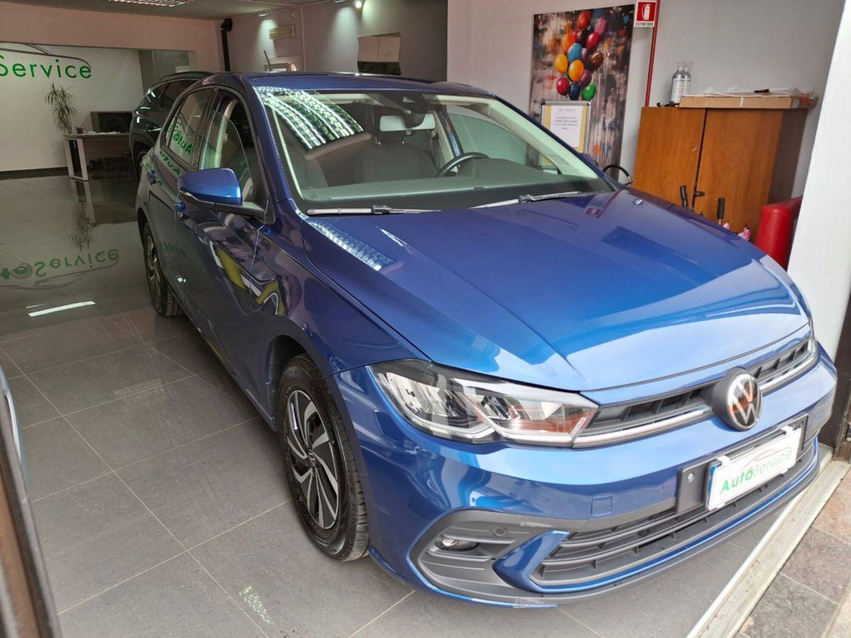 Volkswagen Polo 1.0 tsi Life 95cv (14)