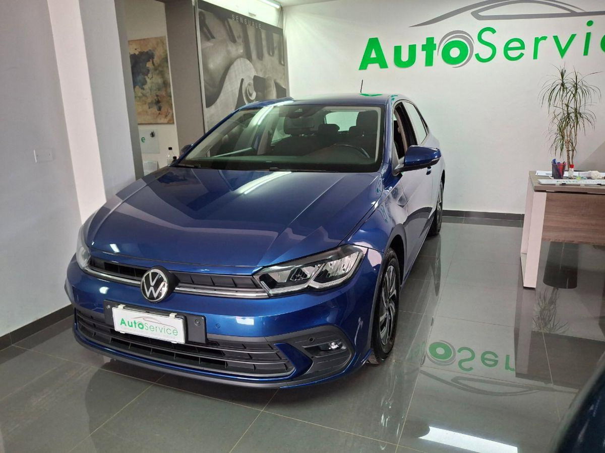 Volkswagen Polo 1.0 tsi Life 95cv (17)