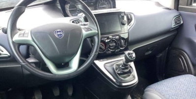 Lancia Ypsilon 1.0 FireFly 5 porte S&S Hybrid Gold Plus (3)