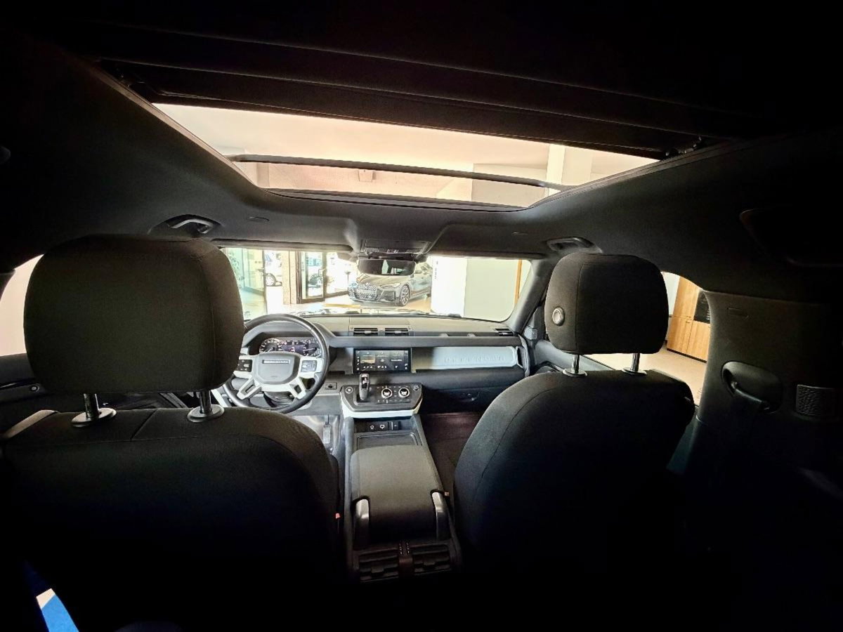 Land Rover Defender 90 3.0d i6 mhev X-Dynamic SE awd 200cv auto (12)