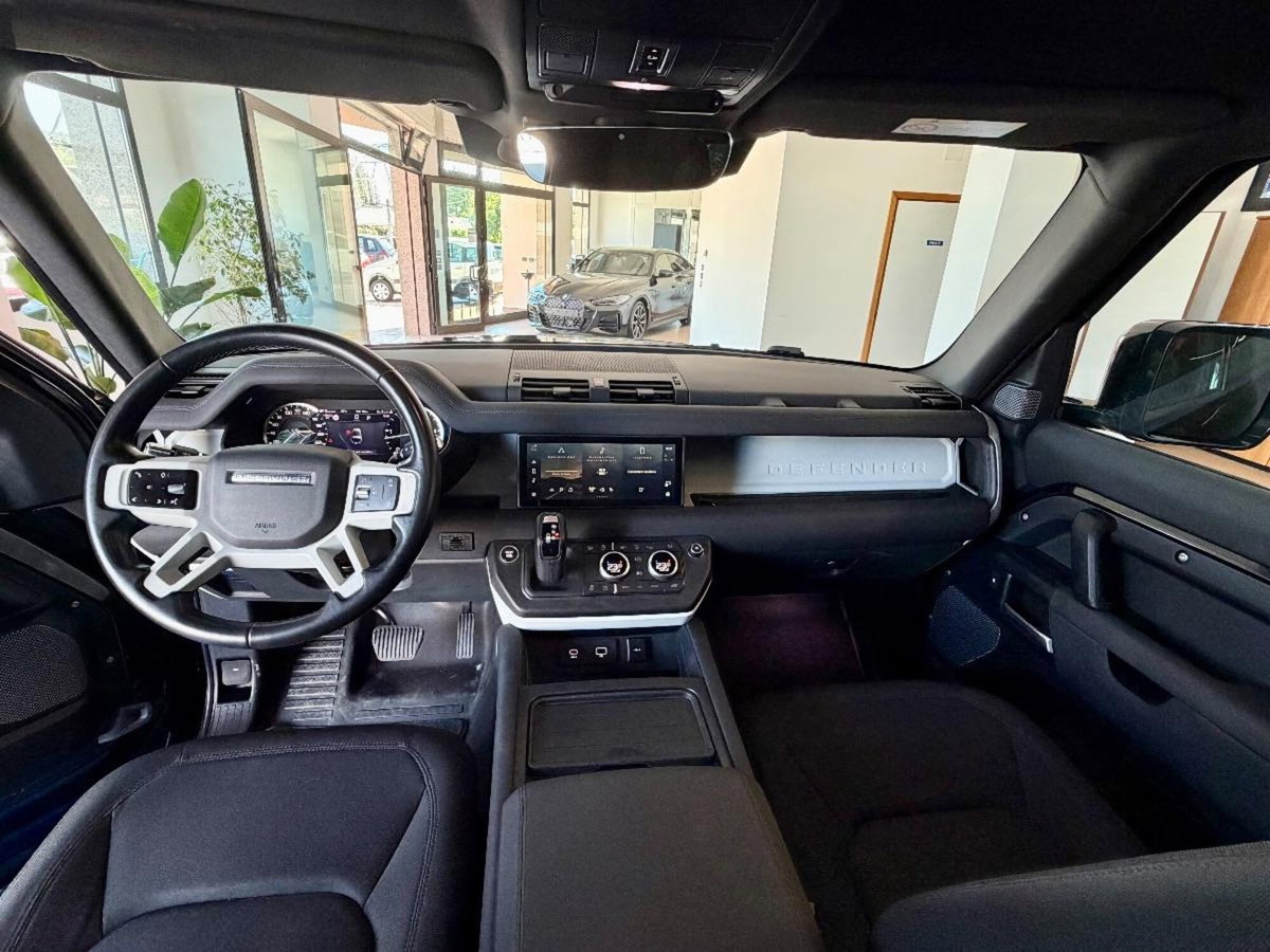 Land Rover Defender 90 3.0d i6 mhev X-Dynamic SE awd 200cv auto (8)