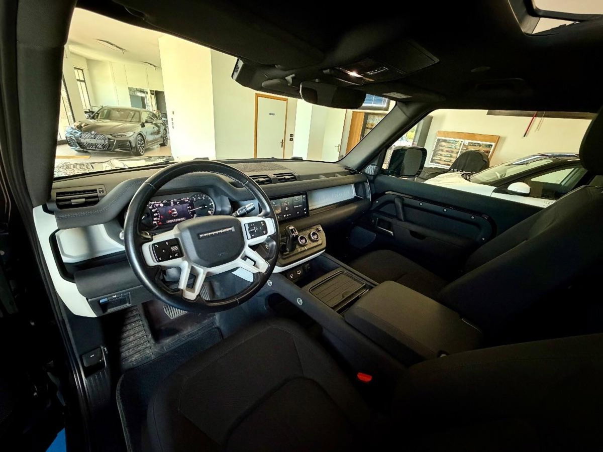 Land Rover Defender 90 3.0d i6 mhev X-Dynamic SE awd 200cv auto (9)