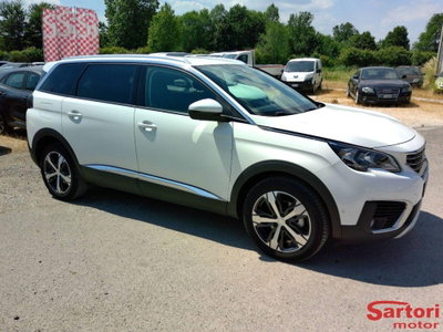 Peugeot 5008 BlueHDi 130 S&S EAT8 Allure (2)