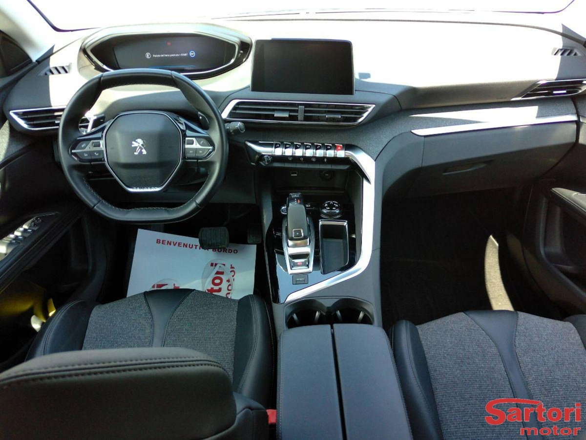 Peugeot 5008 BlueHDi 130 S&S EAT8 Allure (6)