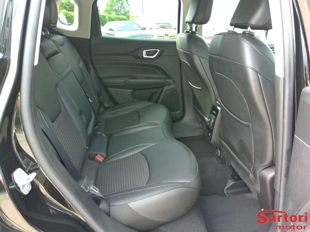 Jeep Compass 1.3 T4 190CV PHEV AT6 4xe Limited (11)