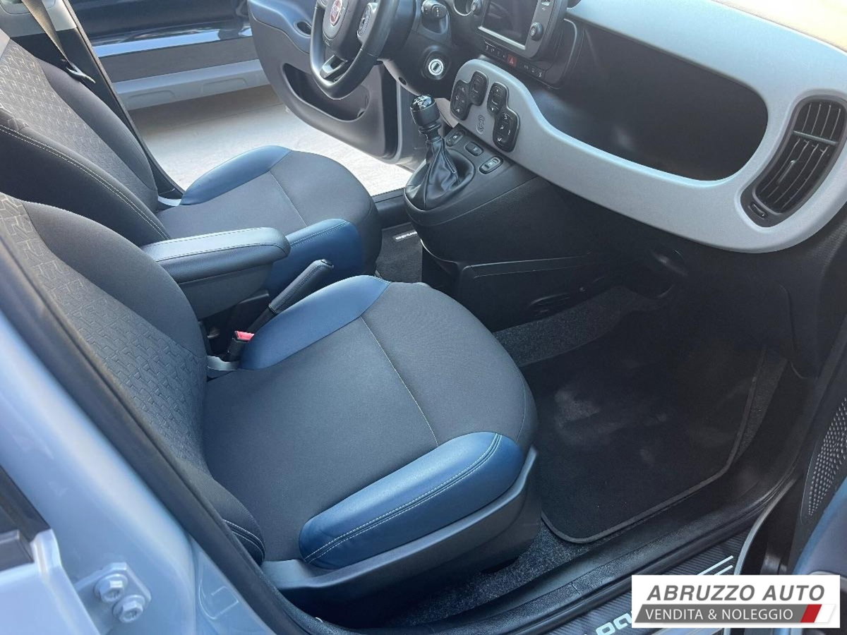 Fiat Panda 1.0 FireFly S&S Hybrid City Cross (14)