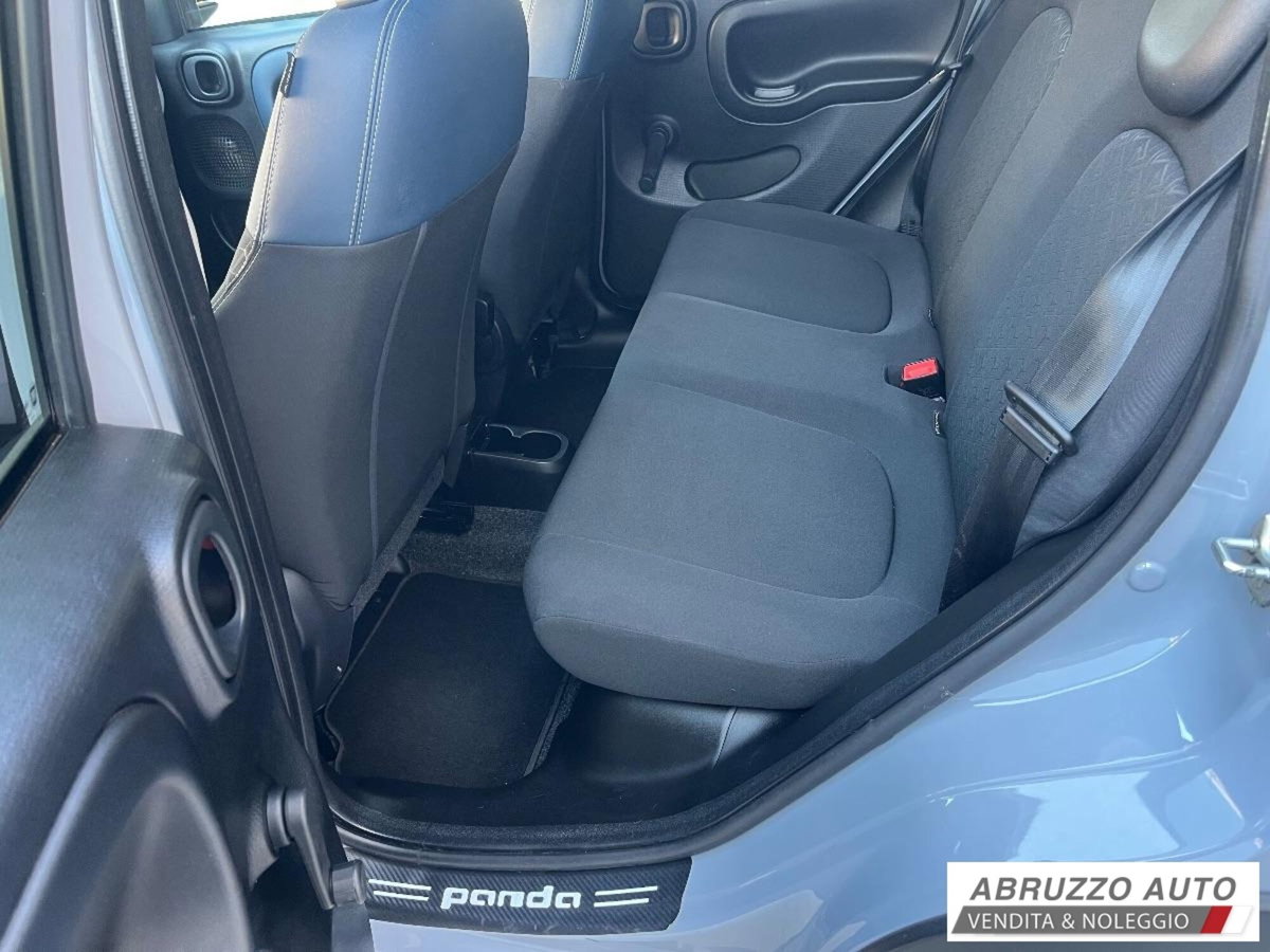 Fiat Panda 1.0 FireFly S&S Hybrid City Cross (16)