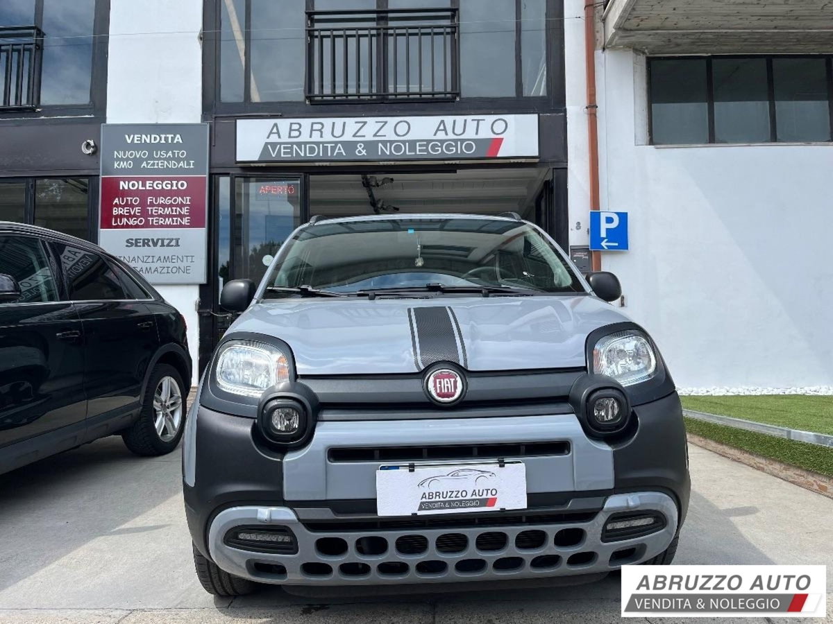 Fiat Panda 1.0 FireFly S&S Hybrid City Cross (2)