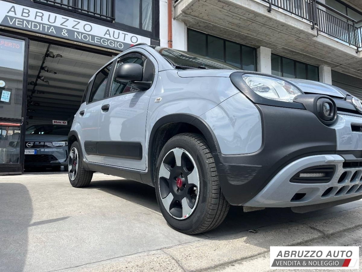 Fiat Panda 1.0 FireFly S&S Hybrid City Cross (4)