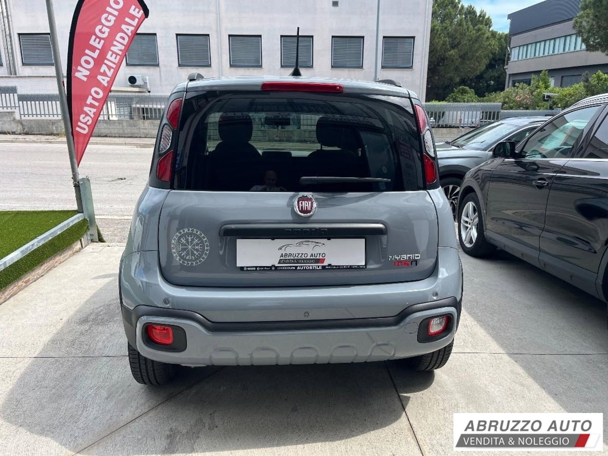 Fiat Panda 1.0 FireFly S&S Hybrid City Cross (5)