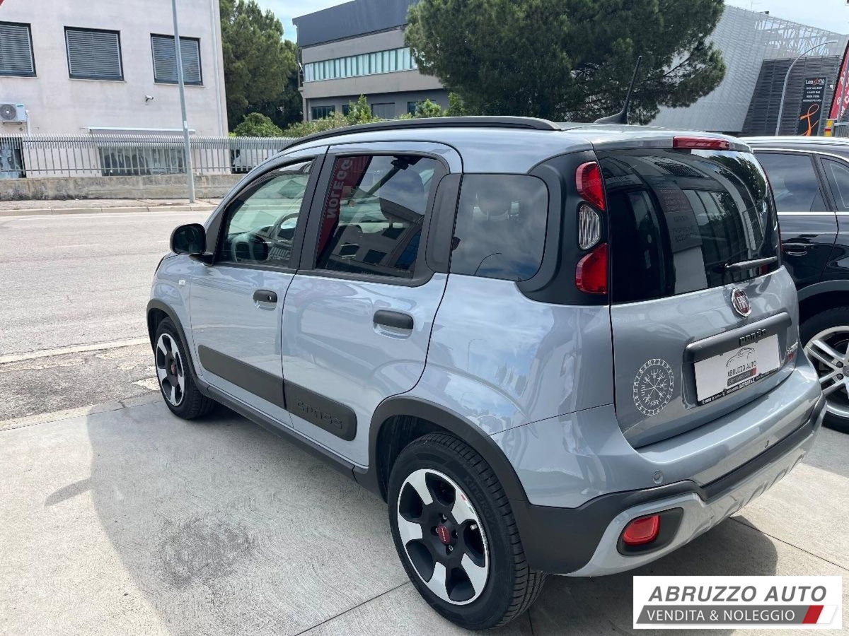 Fiat Panda 1.0 FireFly S&S Hybrid City Cross (6)