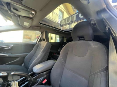 Volvo V40 D2 Inscription (9)