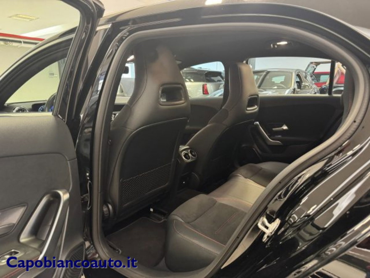Mercedes-Benz Classe A Sedan 180 AMG Line Premium Plus auto (10)