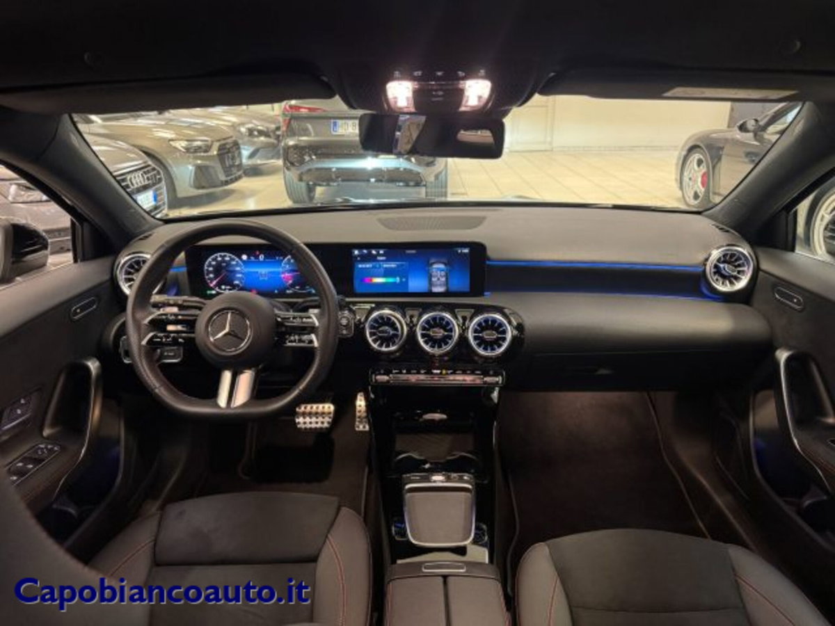 Mercedes-Benz Classe A Sedan 180 AMG Line Premium Plus auto (14)
