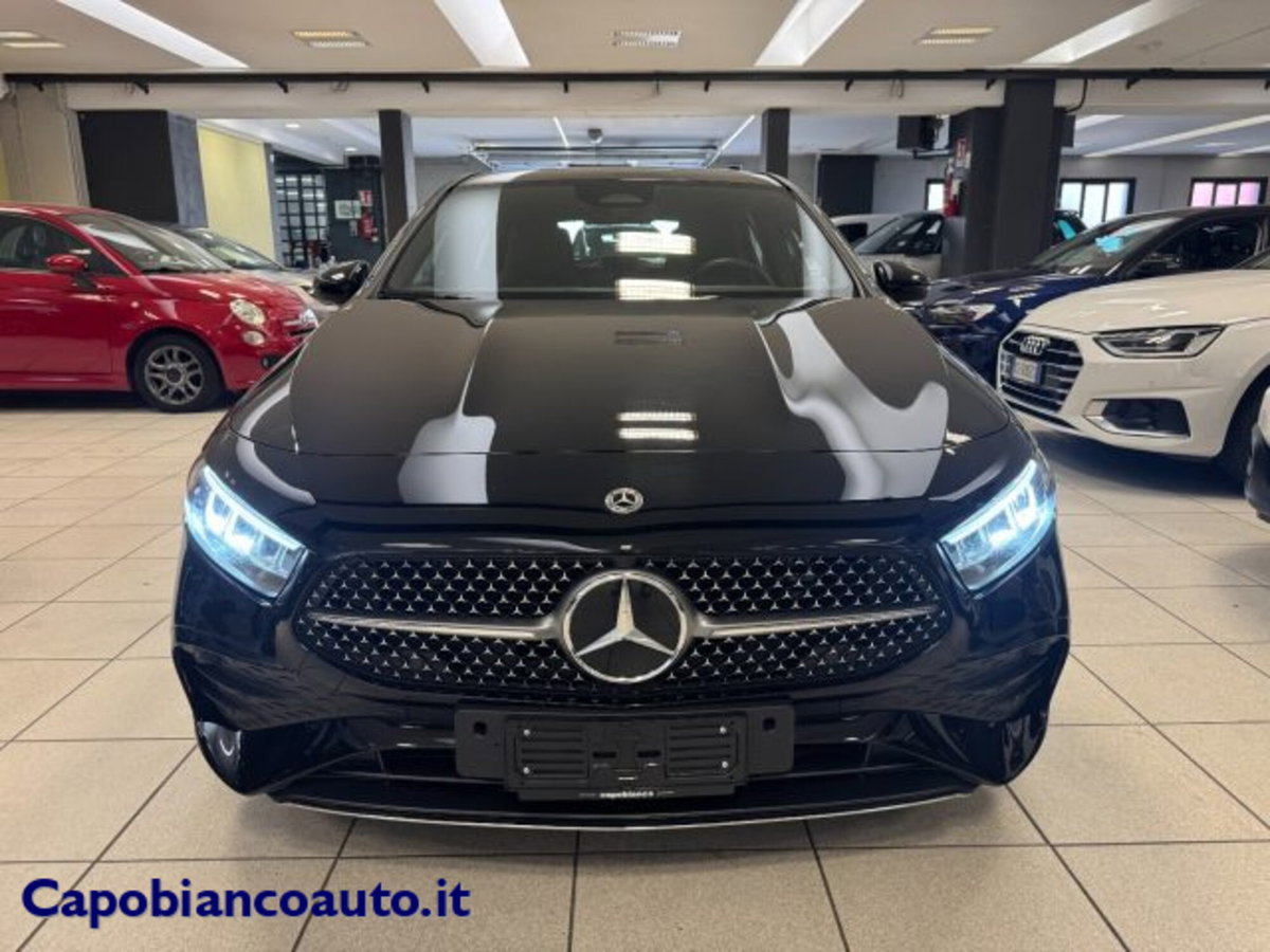 Mercedes-Benz Classe A Sedan 180 AMG Line Premium Plus auto (2)