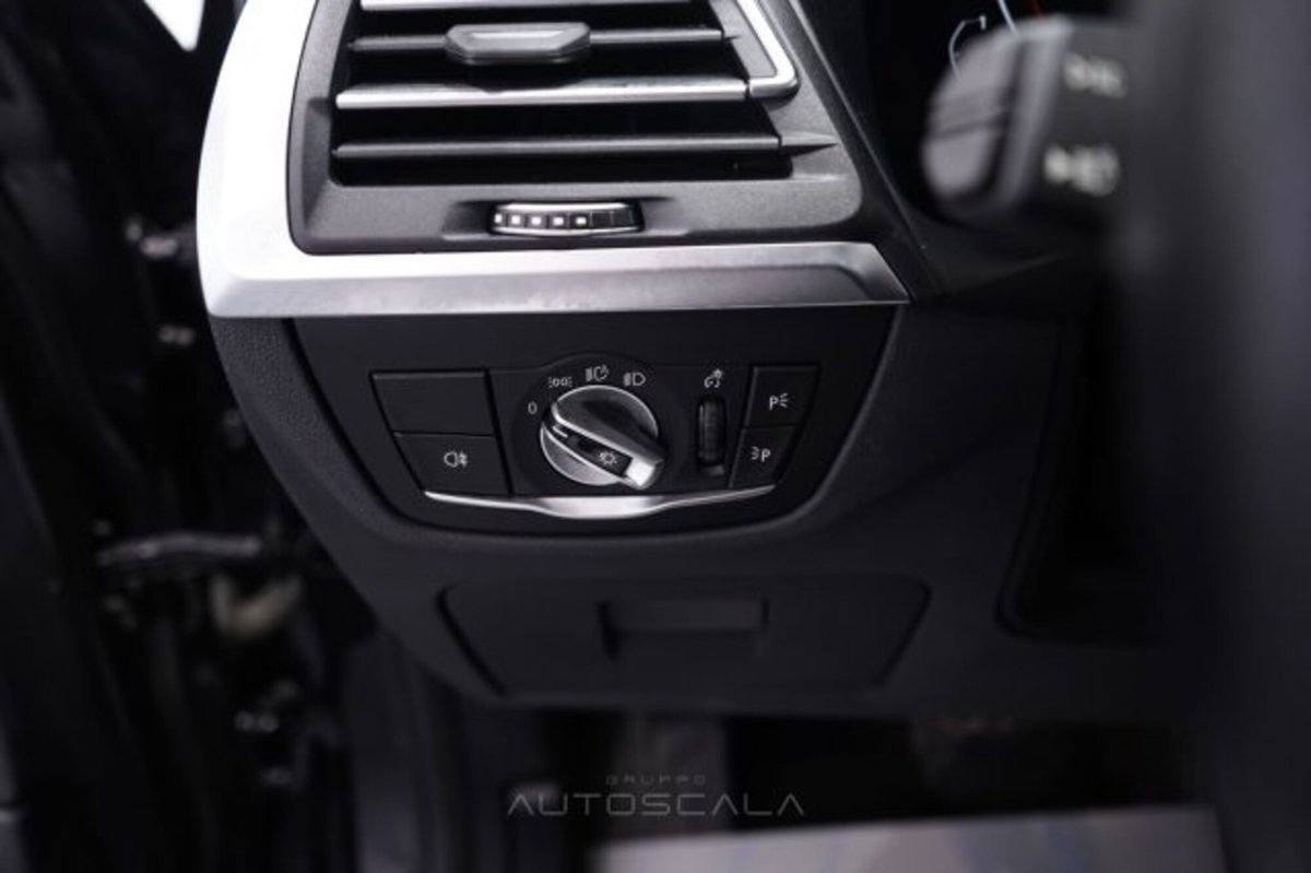 BMW X3 xDrive20i (14)
