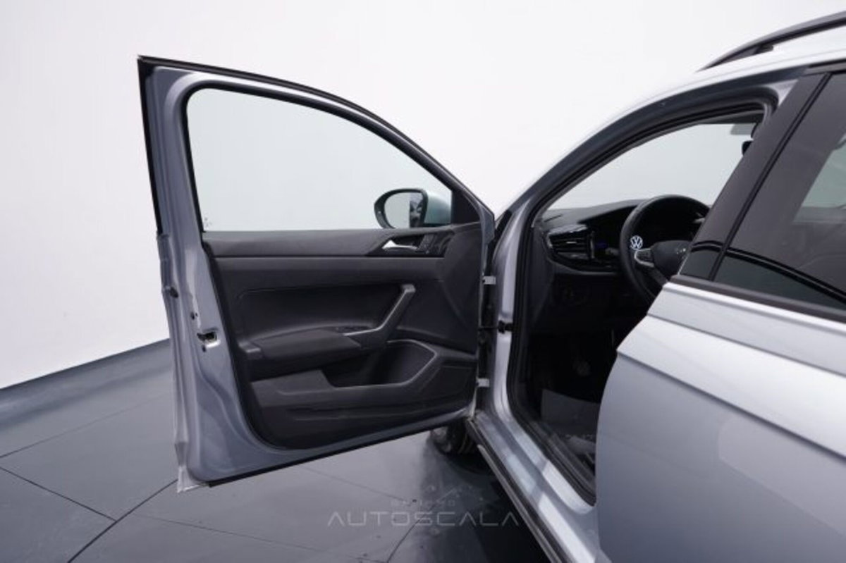 Volkswagen Taigo 1.0 TSI 110 CV DSG Life (9)