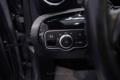 Mercedes-Benz Classe A Sedan 180 d Automatic 4p. Business (12)