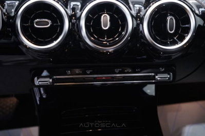 Mercedes-Benz Classe A Sedan 180 d Automatic 4p. Business (16)