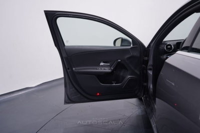 Mercedes-Benz Classe A Sedan 180 d Automatic 4p. Business (9)