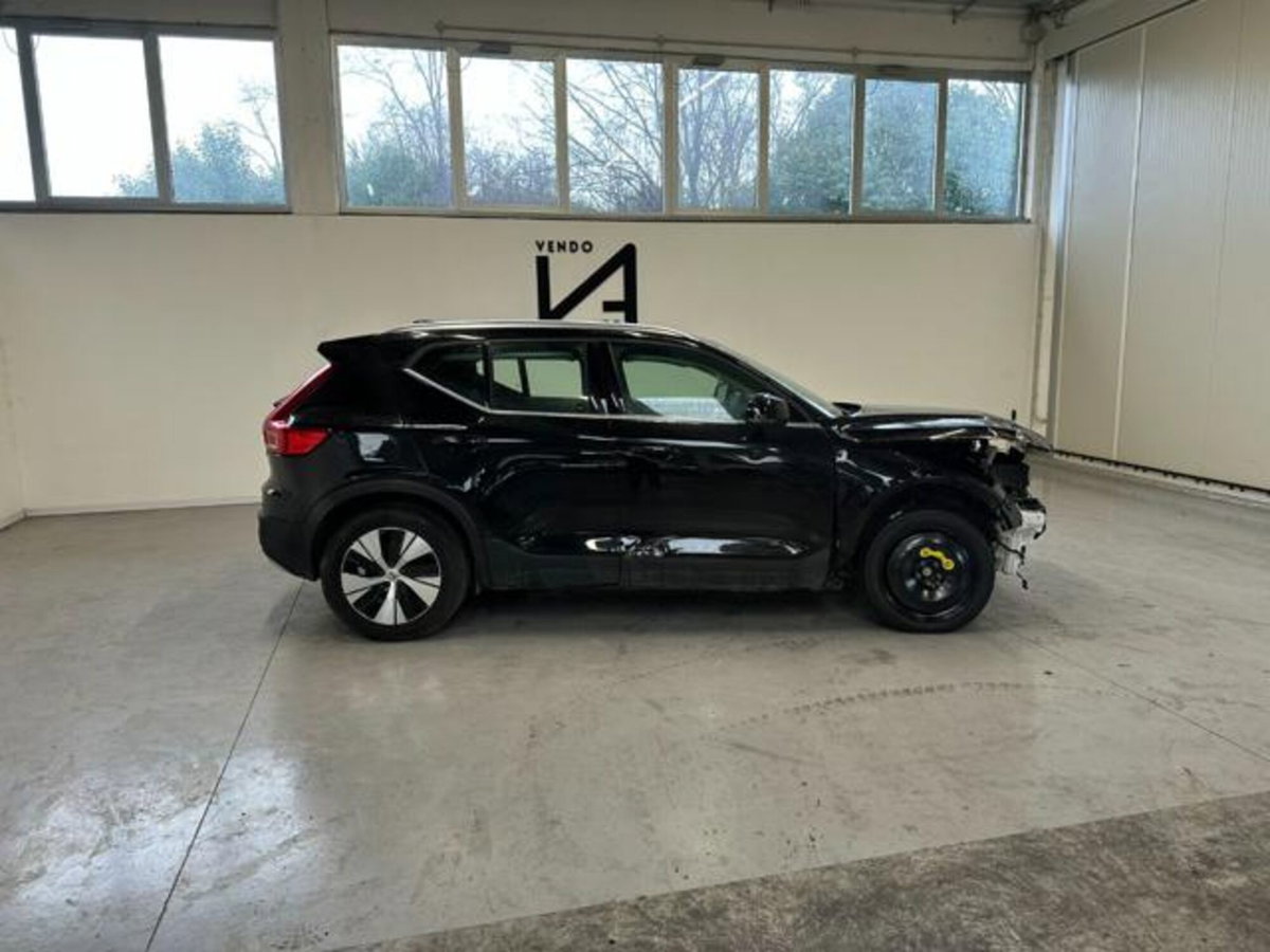 Volvo XC40 T4 Recharge Plug-in Hybrid Inscription Expression (8)