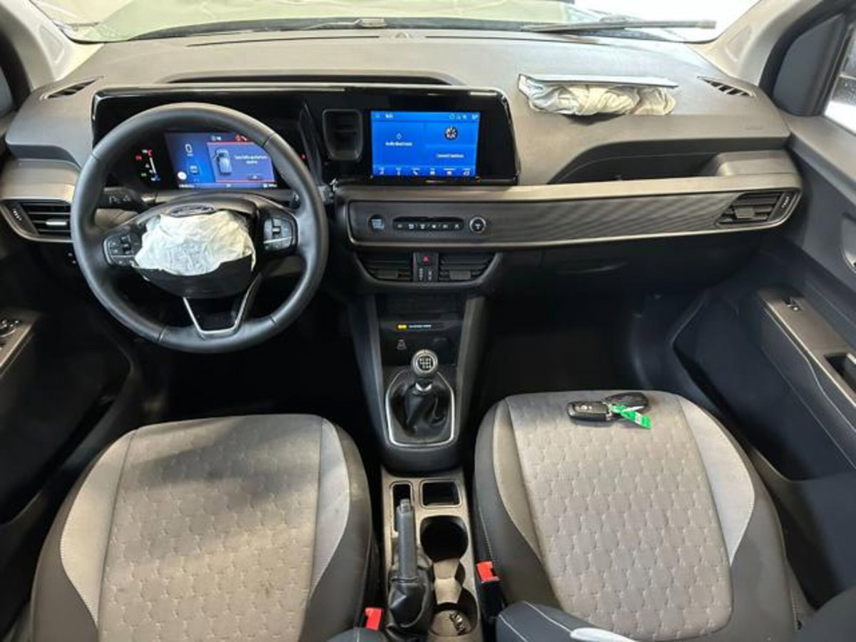 Ford Tourneo Courier 1.0 EcoBoost 100 CV Plus (14)
