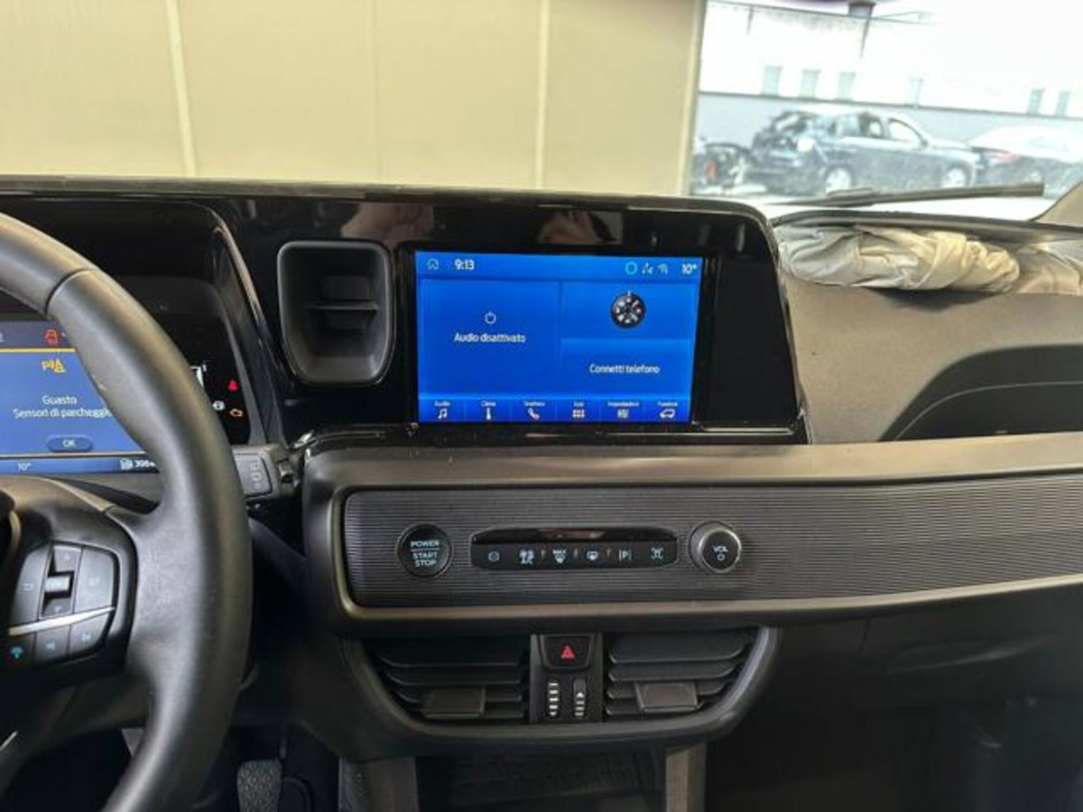 Ford Tourneo Courier 1.0 EcoBoost 100 CV Plus (16)